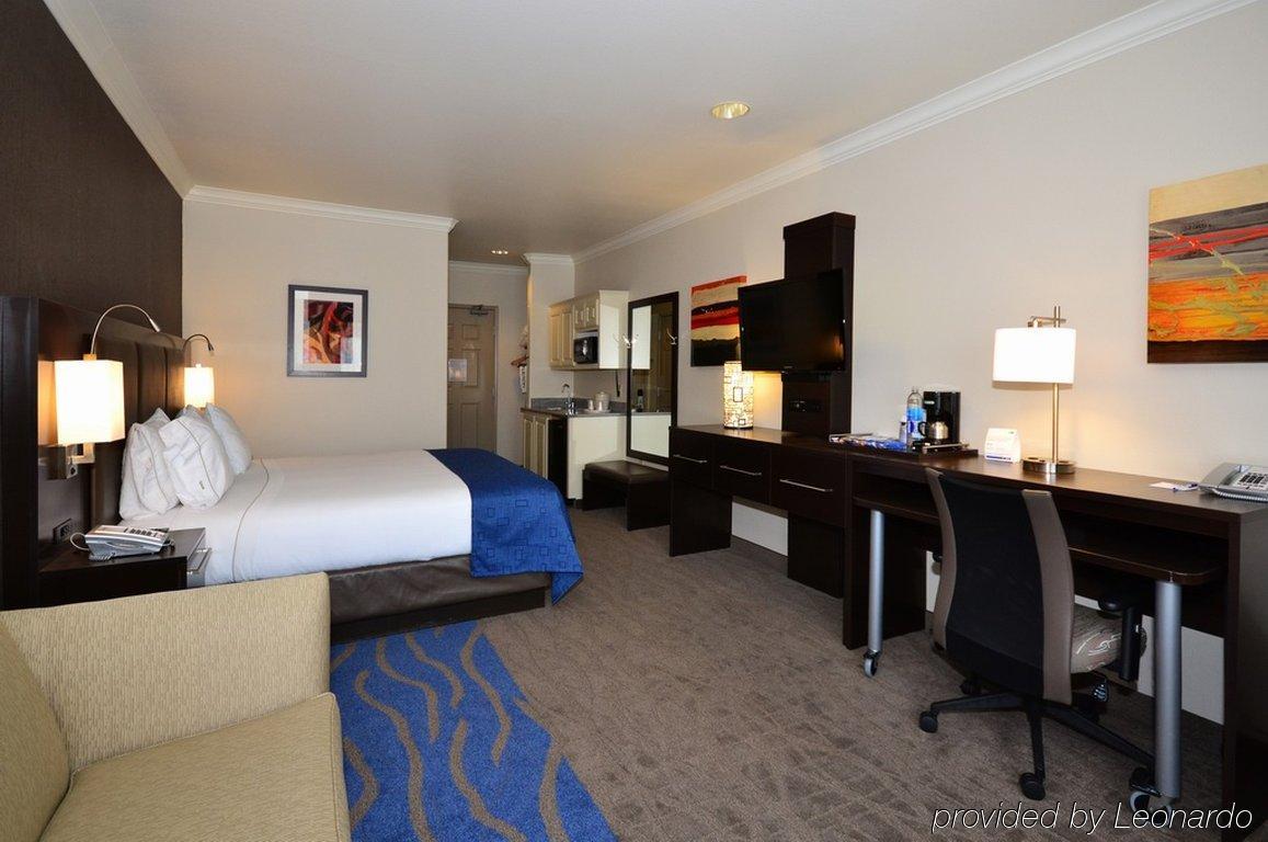 Holiday Inn Express & Suites Santa Clara By Ihg Oda fotoğraf